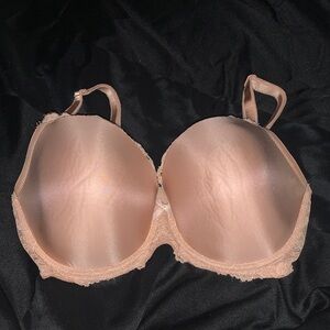 Victoria’s Secret 34DDD Elegant Lace Trimmed Bra in Nude, underwire, padded